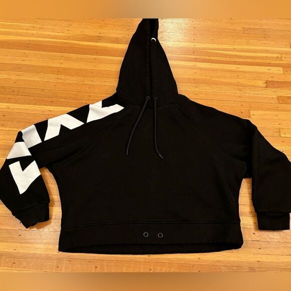 Zyia Active black crop hoodie - Picture 2 of 5